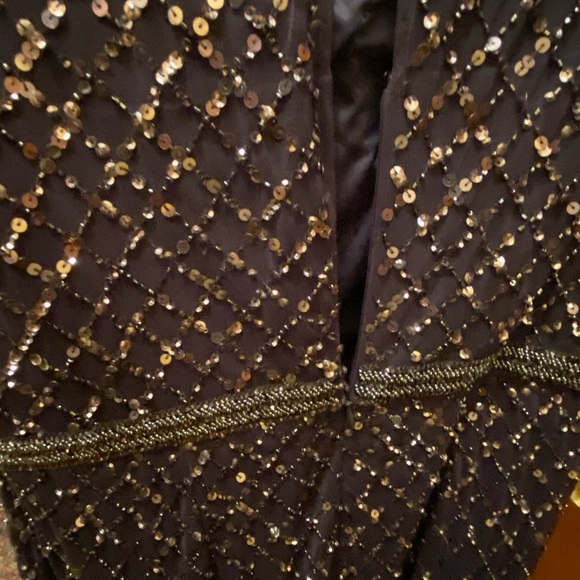 Adrianna Papell Women's Short-Sleeve Grid Beaded Gown - Picture 5 of 16